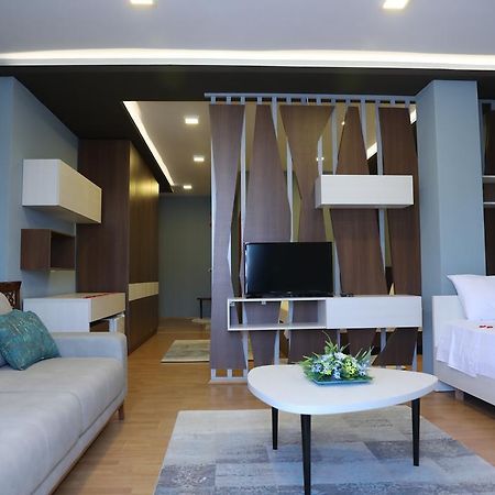 Guesthouse Bimbli Pogradec Esterno foto