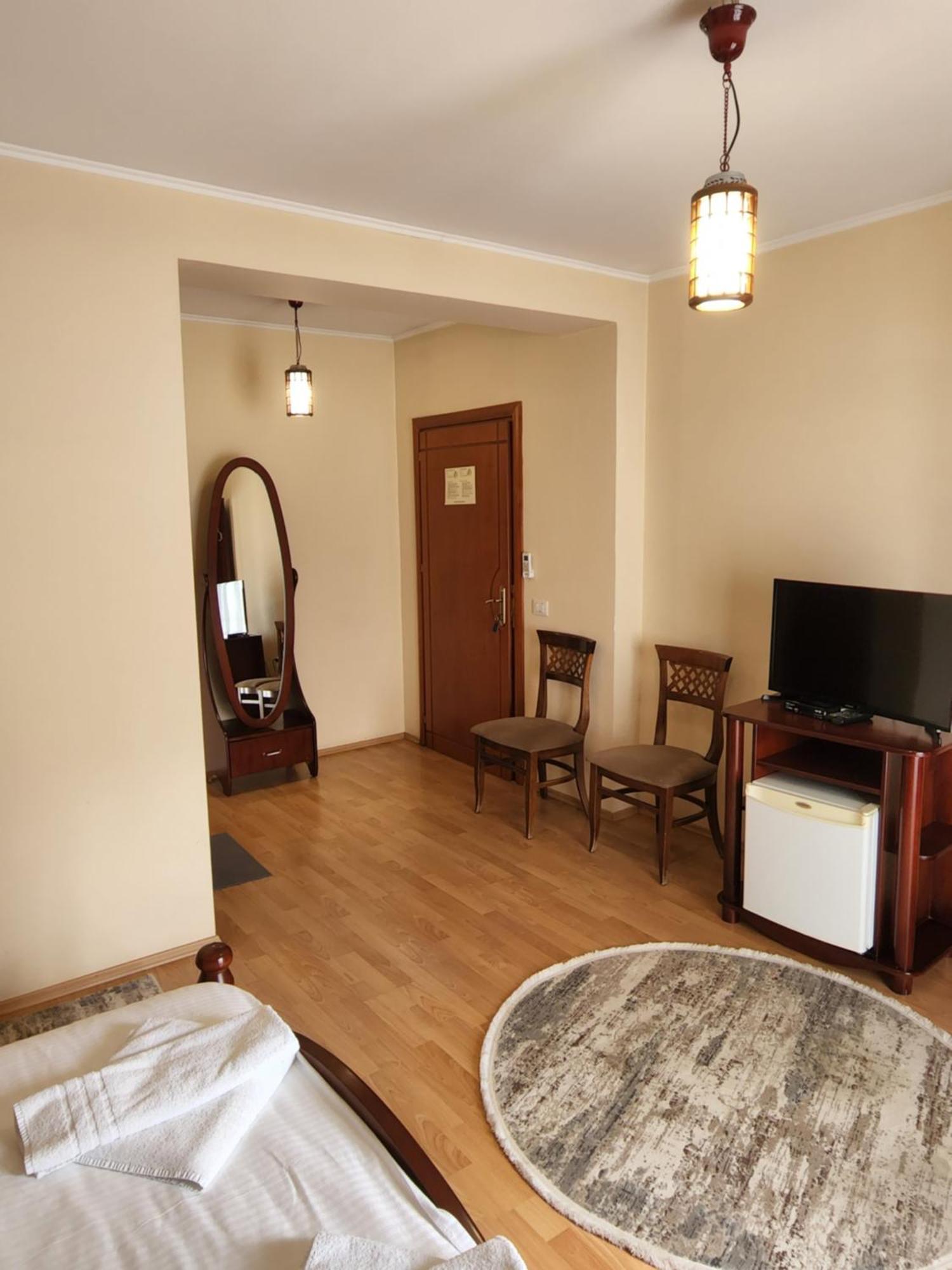 Guesthouse Bimbli Pogradec Esterno foto